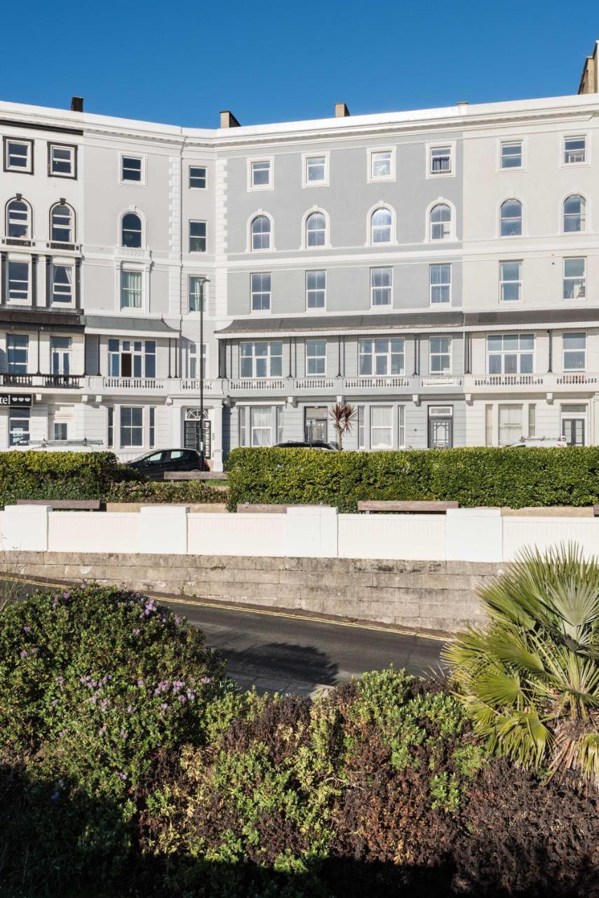No.6 Beautifully Presented Seafront Apartment Apartamento *